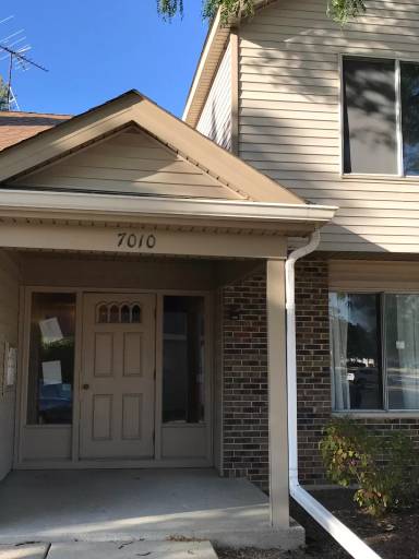 Main picture of 7010 Newport Dr