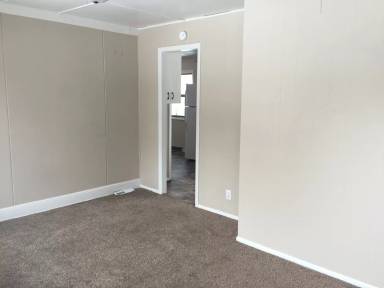 Main picture of 233 8th Ave NE