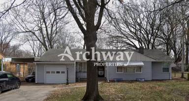 Main picture of 10619 Oakland Ave