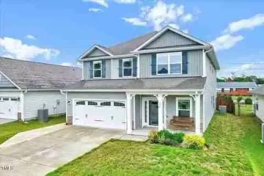Main picture of 106 Boomer St