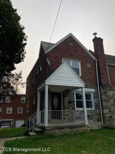 Main picture of 315 Barker Ave