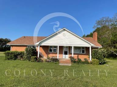 Main picture of 8066 Caratoke Hwy