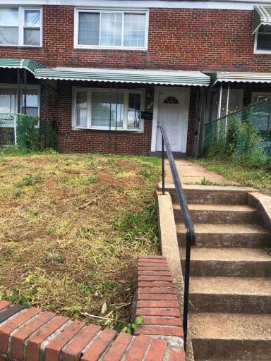 Main picture of 2563 Southdene Ave