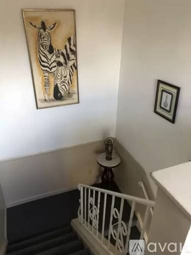 Main picture of 3085 Glenmore Ave