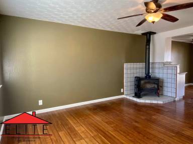 Main picture of 736 Kinnett Ave