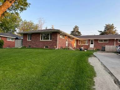Main picture of 143 Wedgewood Dr