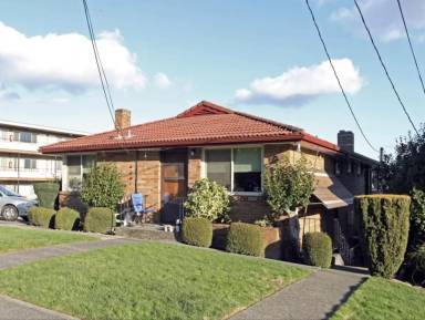 Main picture of 3924 Whitman Ave N