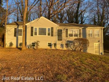 Main picture of 3036 Sylvan Rd