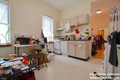 Main picture of 206 Chestnut Hill Ave