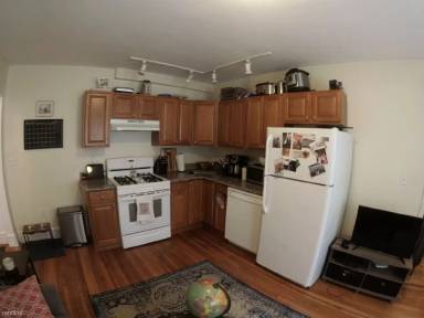 Main picture of 1615 Commonwealth Ave