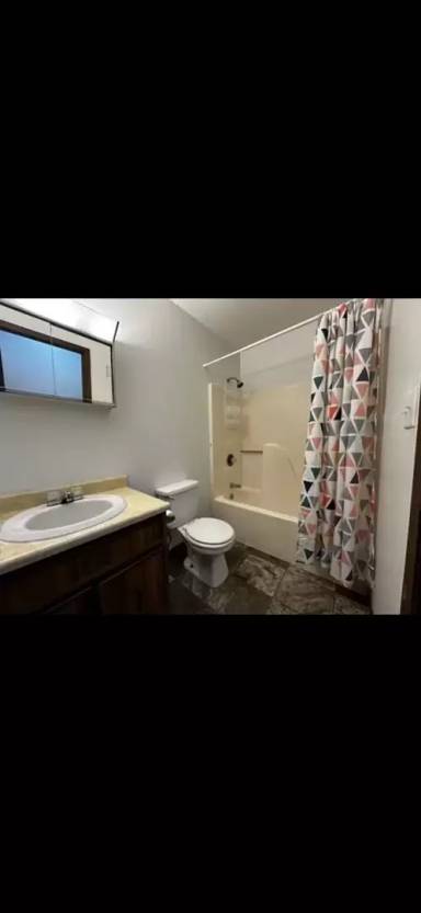 Main picture of 213 28th Ave W