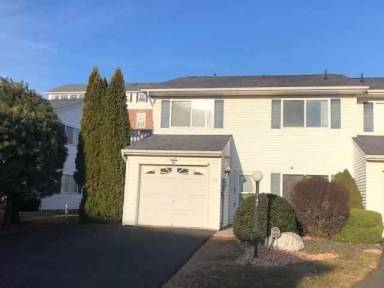 Main picture of 746 Hewitt Ln