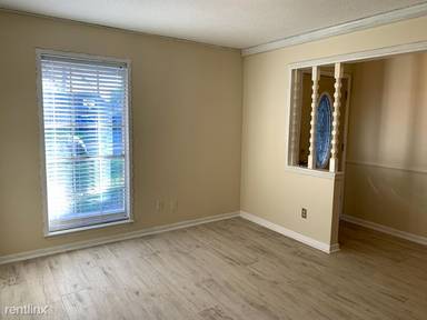 Main picture of 104 Tulip Trl