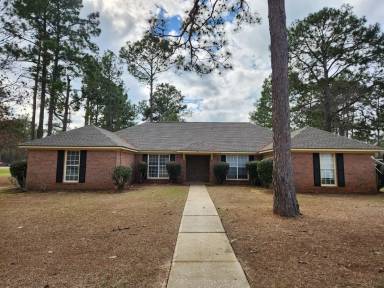 Main picture of 103 Maplewood Ct