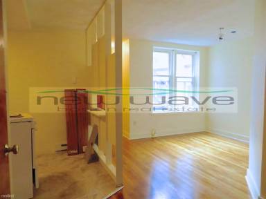 Main picture of 32 Westland Ave