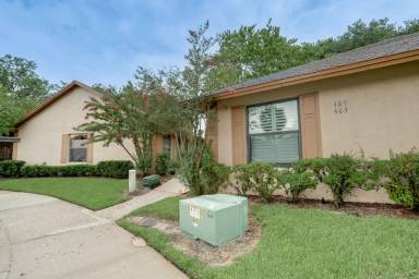 Main picture of 407 Douglas Way