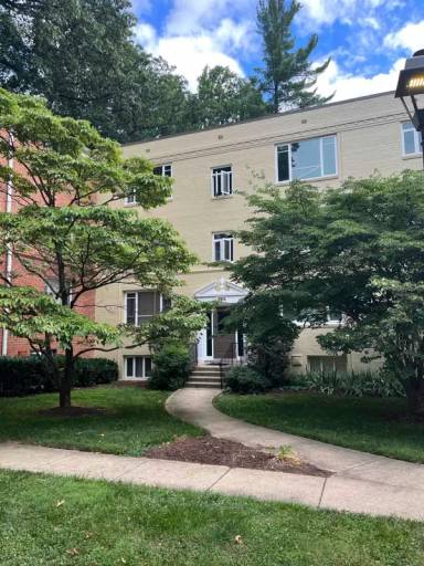 Main picture of 10410 Montrose Ave
