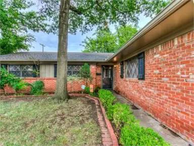 Main picture of 2624 Abbey Rd