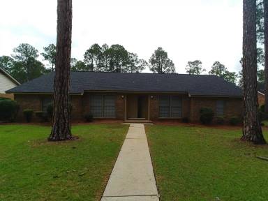 Main picture of 2806 Falcon Ln