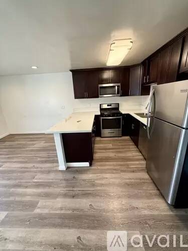 Main picture of 1305 N Garfield Ave