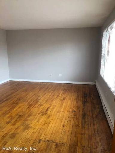 Main picture of 12716 Winchester Ave