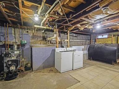 Main picture of 14 Titmus Dr