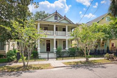 Main picture of 1239 Hubbard St