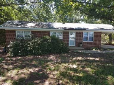 Main picture of 1060 Hull Rd