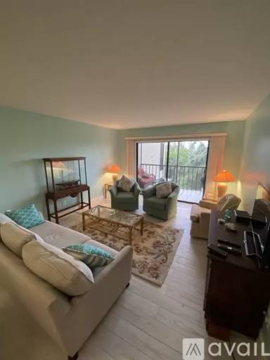 Main picture of Emerald Pointe Condominium
