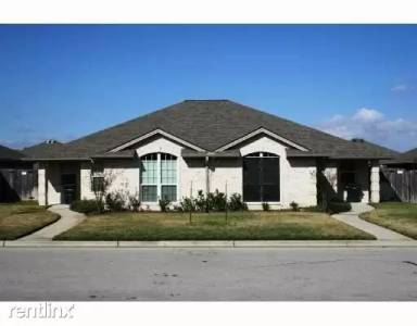 Main picture of 903 Crepe Myrtle St