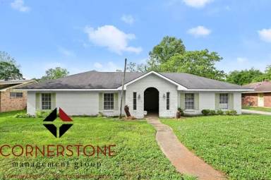 Main picture of 9256 Bermuda Ave