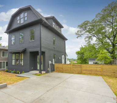Main picture of 2097 Whitney Ave