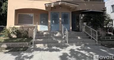 Main picture of 415 W 8th St