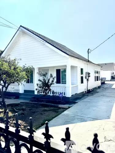 Main picture of 3046 Guirado St