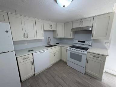 Main picture of 31 Chelsea St