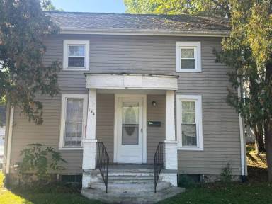 Main picture of 134 E Vienna St