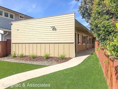 Main picture of 1382 Taft St