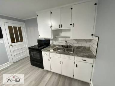 Main picture of 426 S Beaumont Ave