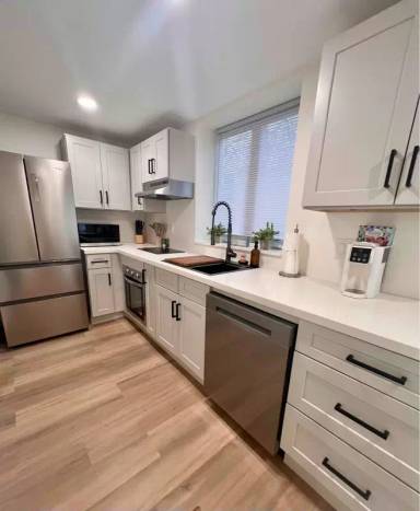 Main picture of 1821 Hermosa St