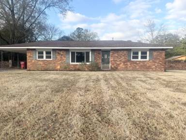 Main picture of 2561 Allan Way