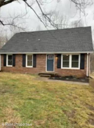 Main picture of 390 Louise Ln