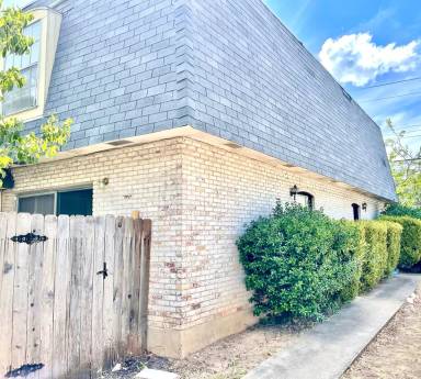 Main picture of 5806 Belmoor Dr