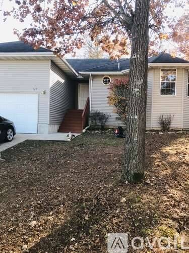 Main picture of 128 Shiloh St
