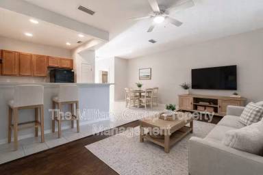 Main picture of 710 Crystal Way