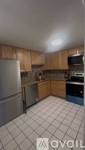 Main picture of Old Colony Apartments