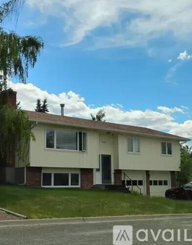 Main picture of 1621 Stuart St
