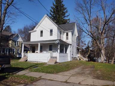 Main picture of 68 Jefferson St