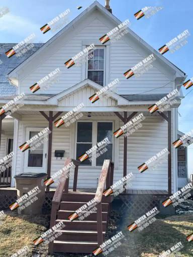 Main picture of 134 E Pearl St