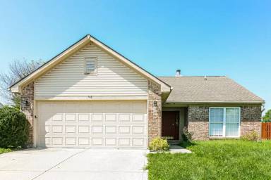 Main picture of 748 Hollowood Ln