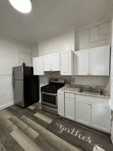 Main picture of 292 Parkwood Ave